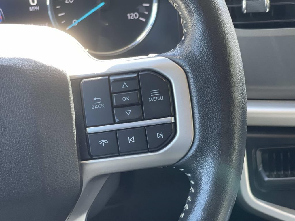 Used 2024 Ford Expedition XLT AWD/4WD image 9