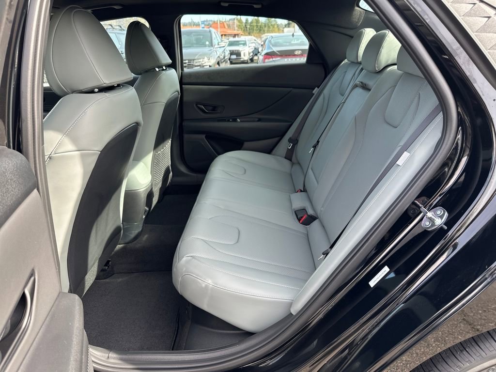 New 2026 Hyundai Elantra Limited image 15