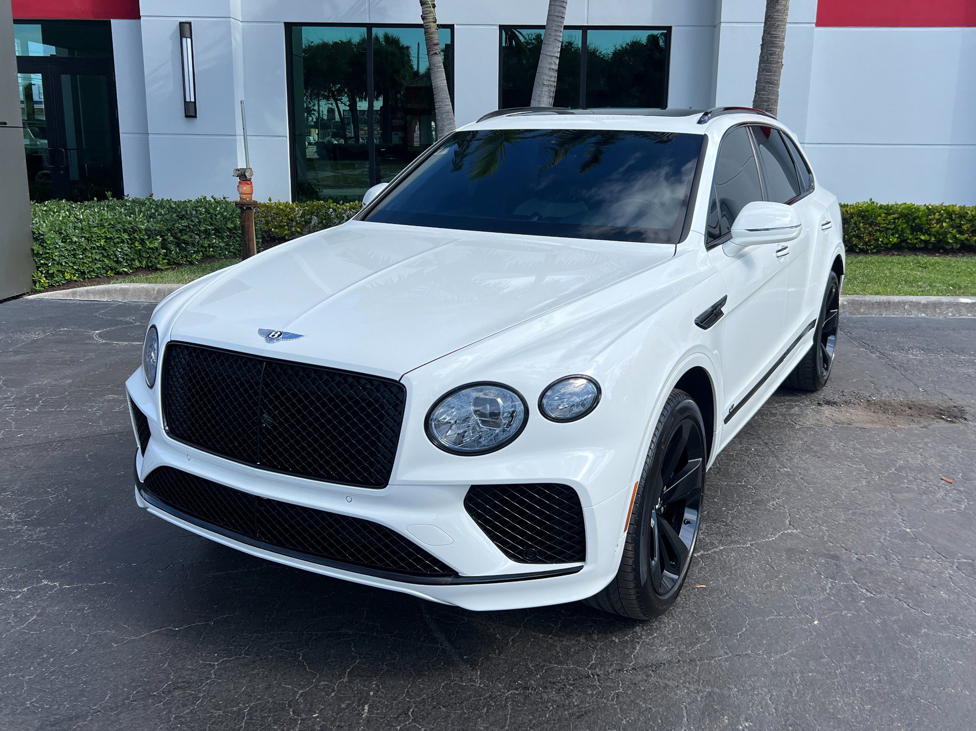 Used 2021 Bentley Bentayga image 15
