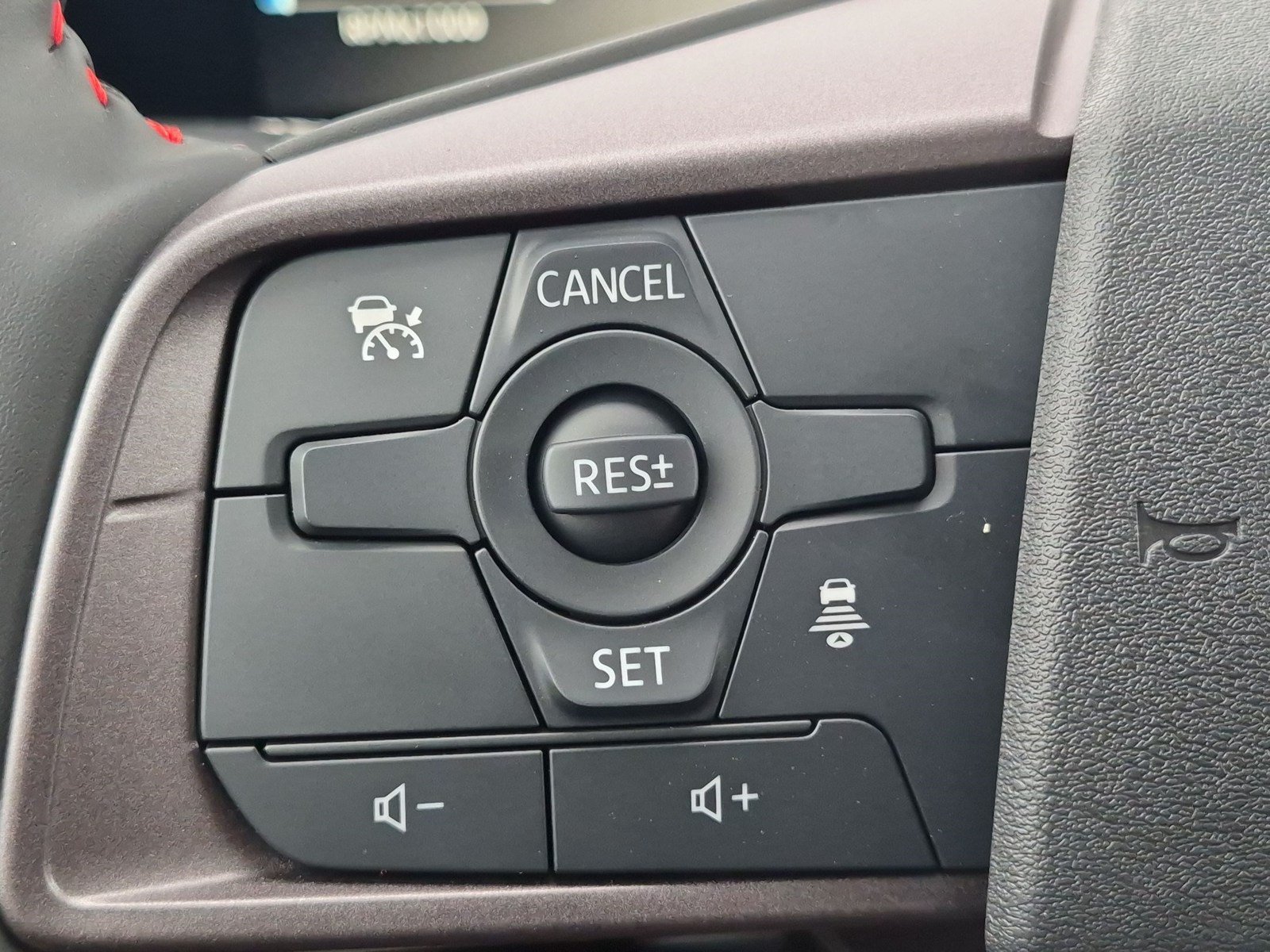New 2027 Nissan Sentra SR w/ Floor Mat Package FWD image 14