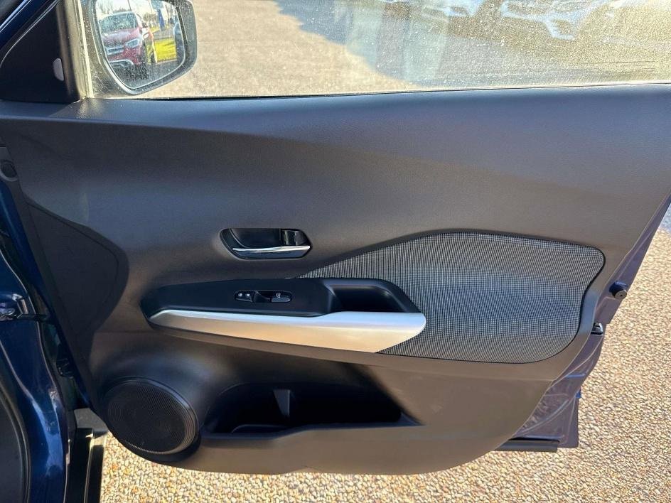 Used 2018 Nissan Kicks SV w/ Exterior Electronics Package image 14