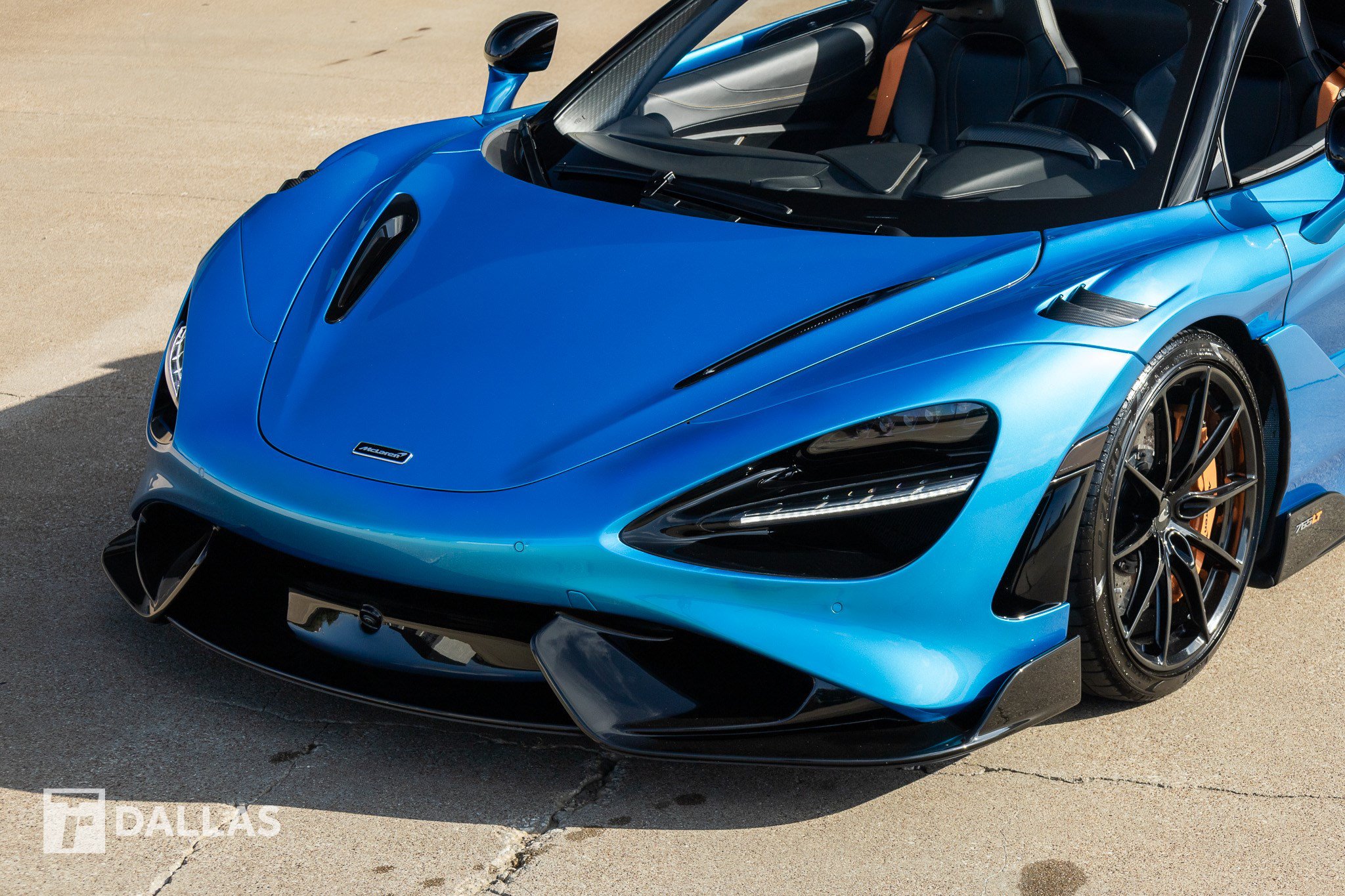 Used 2022 McLaren 765LT RWD image 6