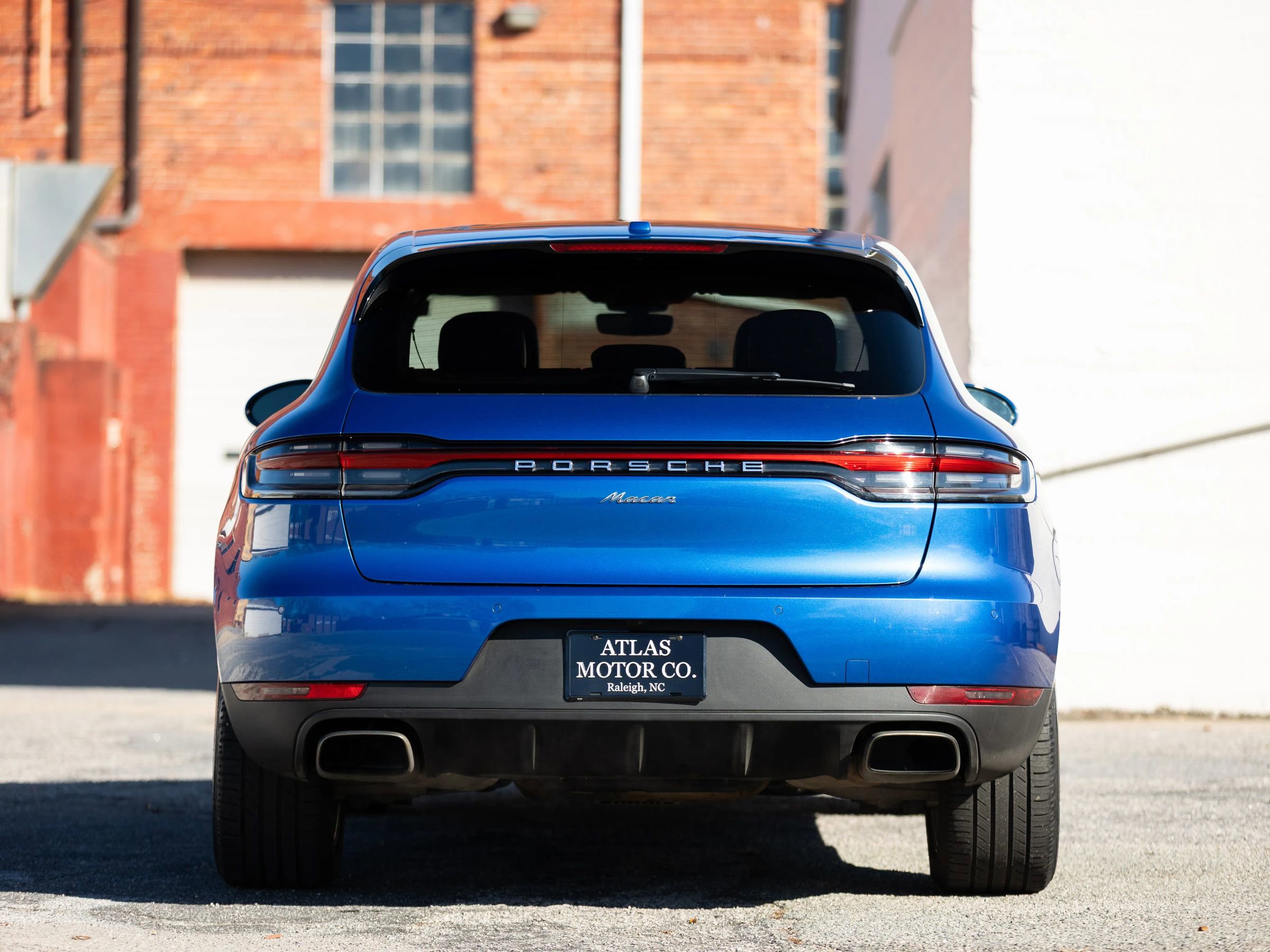 Used 2020 Porsche Macan image 8