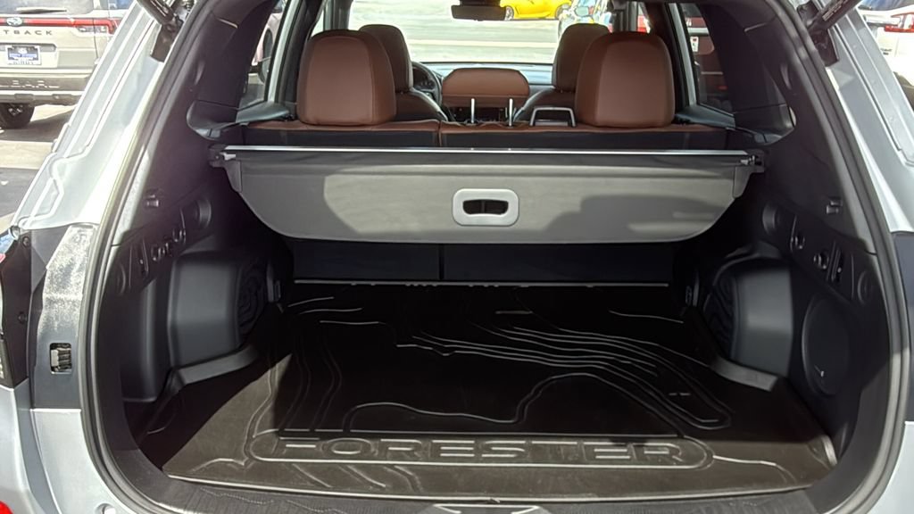 Certified 2025 Subaru Forester Touring AWD/4WD image 26