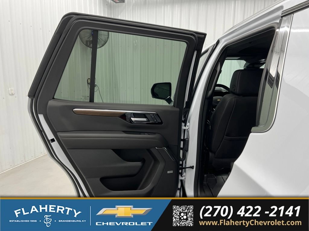New 2026 Chevrolet Tahoe High Country AWD/4WD image 10