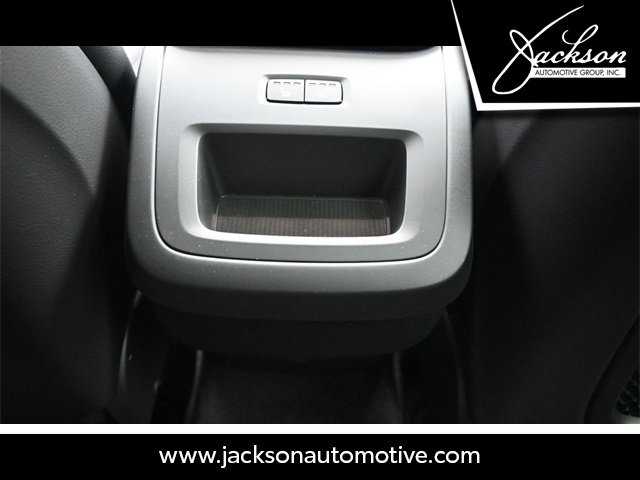 Used 2025 Volvo XC60 B5 Core w/ Climate Package image 19