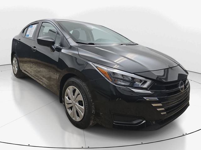 Used 2025 Nissan Versa S w/ Trunk Package FWD image 3