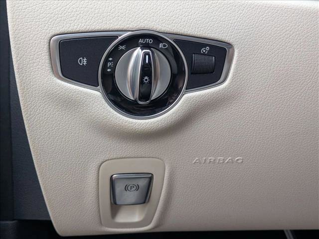 Used 2019 Mercedes-Benz E 300 image 12