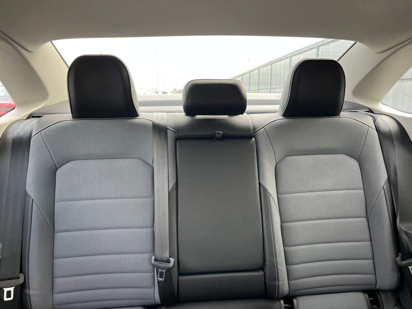 Used 2025 Volkswagen Jetta SE image 37