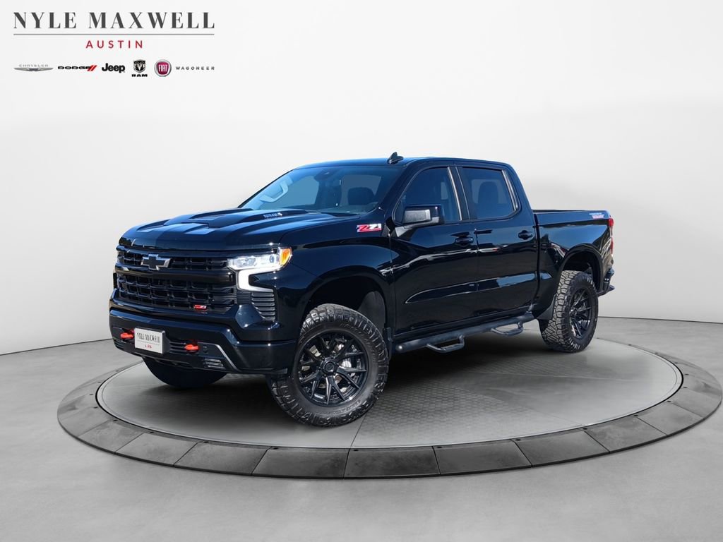 Used 2025 Chevrolet Silverado 1500 LT Trail Boss w/ Convenience Package II image 1