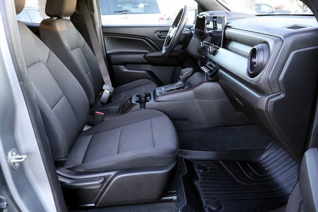 Used 2023 Chevrolet Colorado W/T image 20