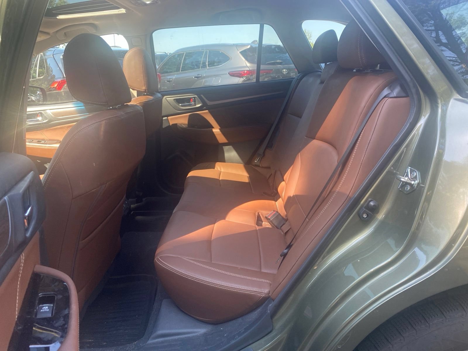 Used 2019 Subaru Outback 3.6R Touring AWD/4WD image 30