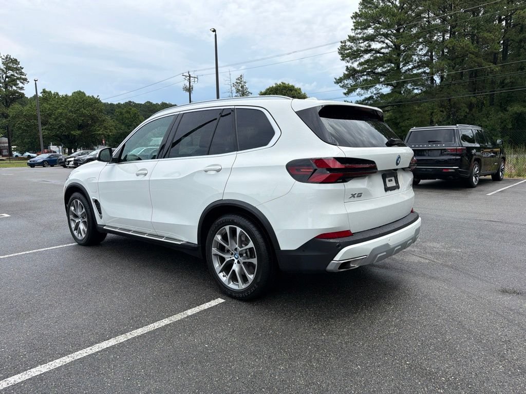 Used 2025 BMW X5 xDrive50e AWD/4WD image 7