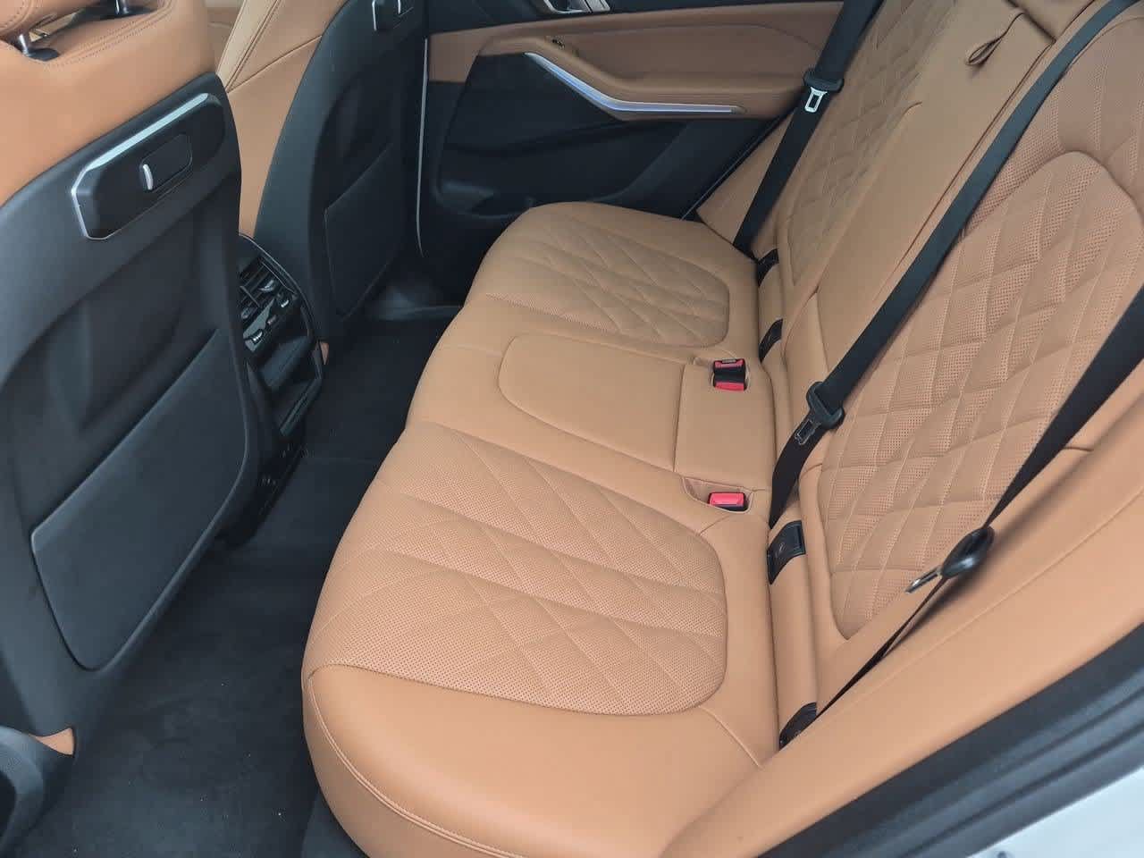 Used 2024 BMW X5 xDrive40i w/ Parking Assistance Package AWD/4WD image 20