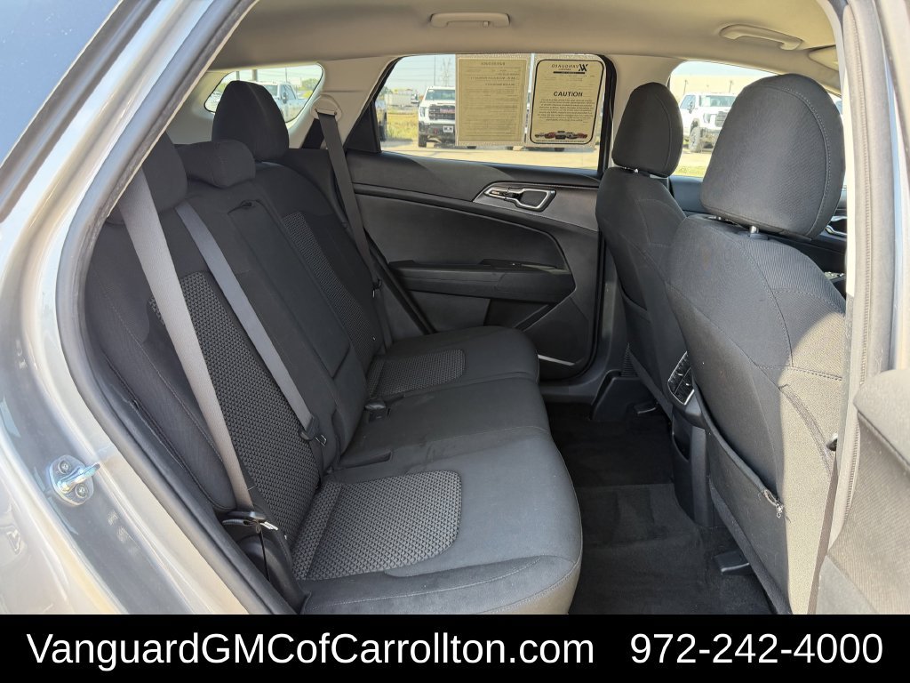 Used 2024 Kia Sportage LX FWD image 30