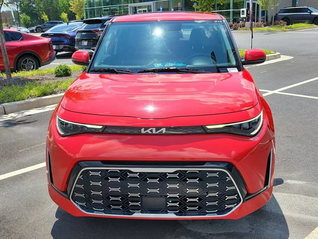 Certified 2025 Kia Soul GT-Line w/ GT-Line Technology Package FWD image 2