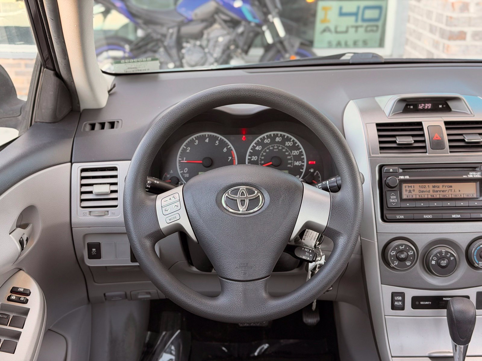 Used 2012 Toyota Corolla LE FWD image 29