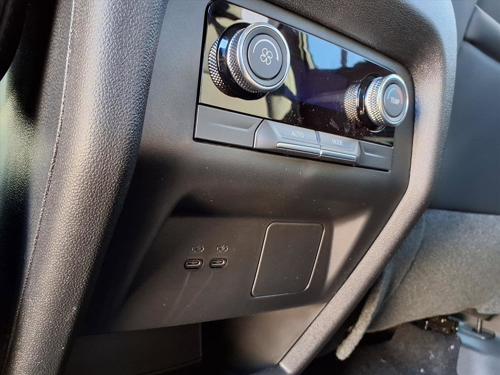 New 2026 Buick Enclave Preferred image 17