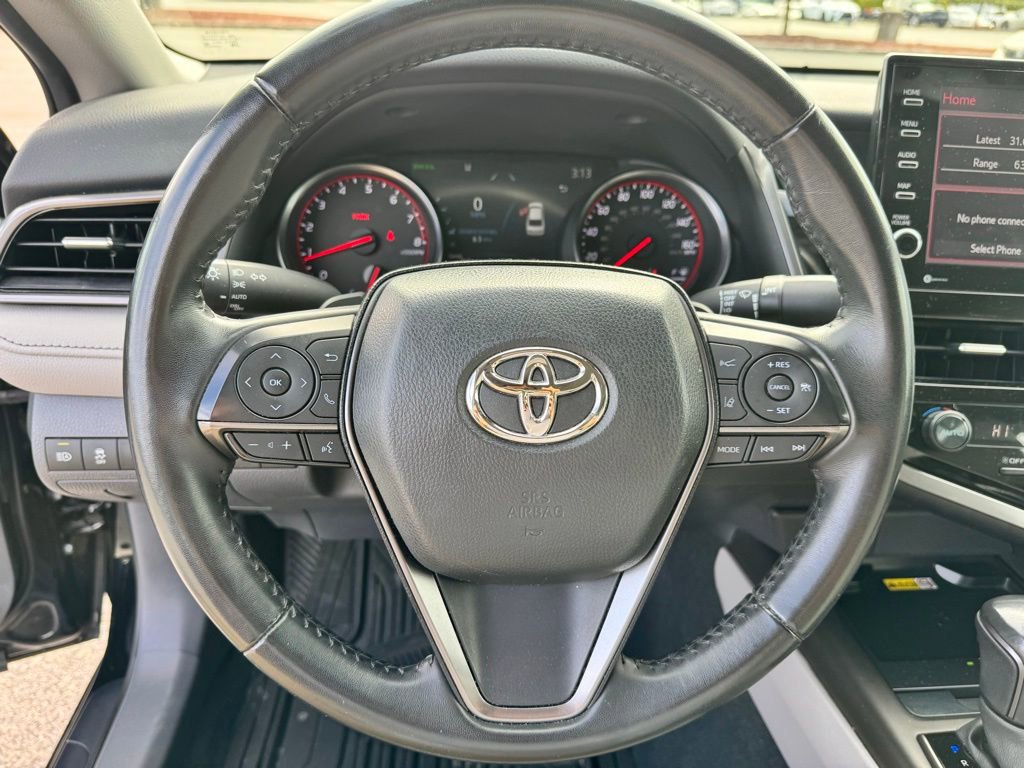 Used 2023 Toyota Camry XSE image 12