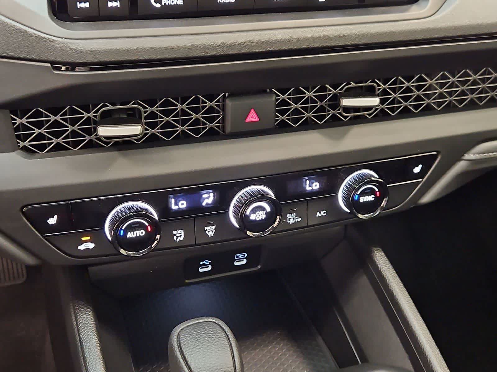 Certified 2025 Honda Accord SE image 30
