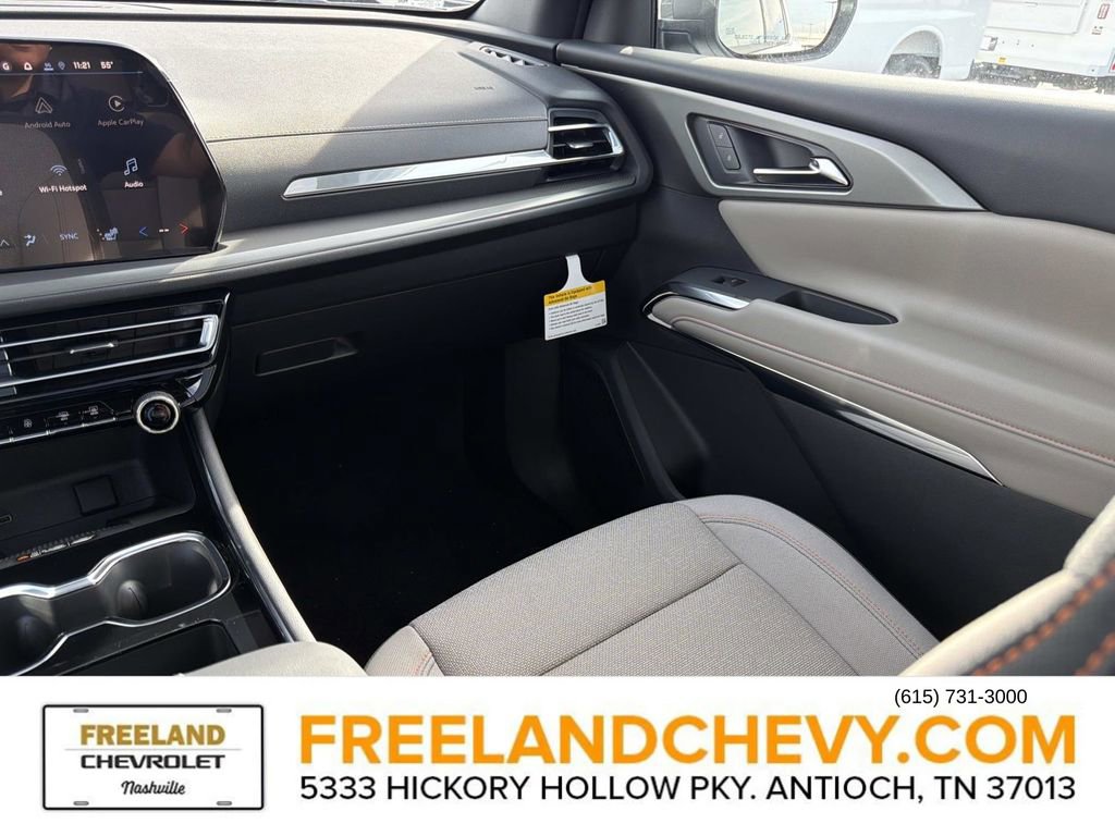 New 2026 Chevrolet Traverse LT w/ Sun and Wheel Package image 18