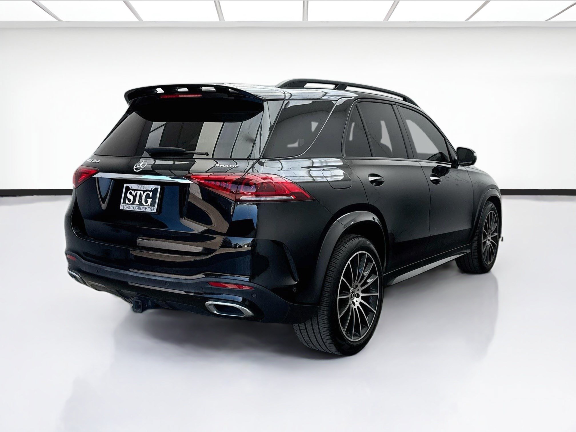 Used 2021 Mercedes-Benz GLE 350 4MATIC image 4