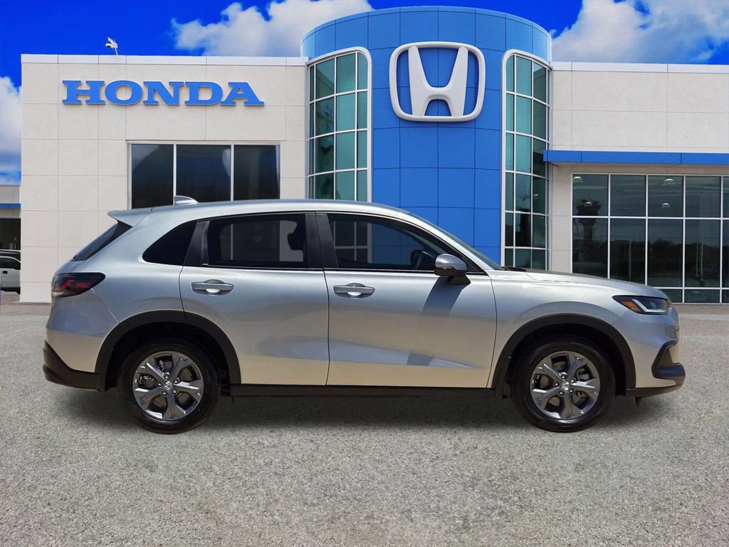 Used 2027 Honda HR-V LX video 2