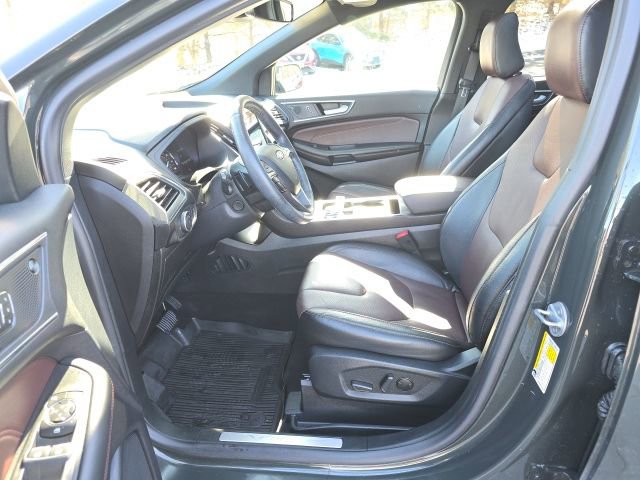 Used 2022 Ford Edge Titanium w/ Equipment Group 301A AWD/4WD image 4