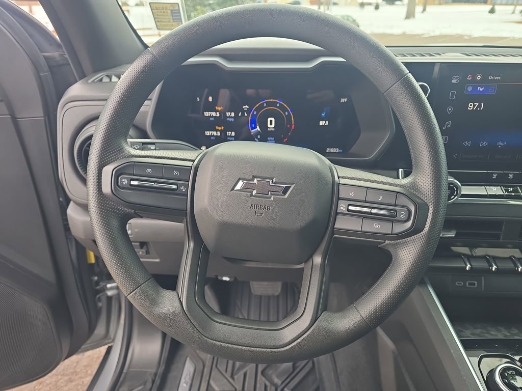 Used 2024 Chevrolet Colorado Trail Boss w/ Technology Package AWD/4WD image 16