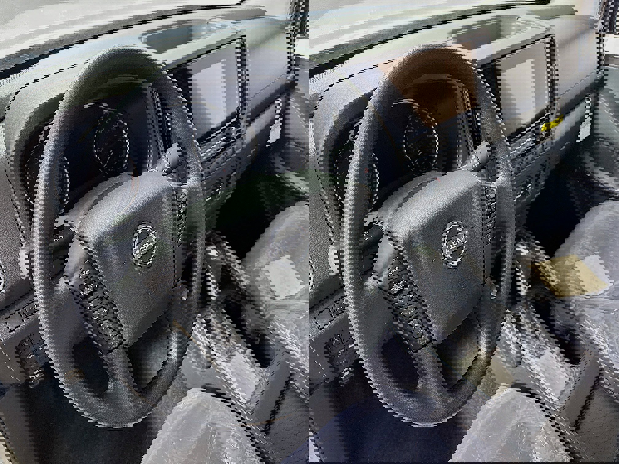 Used 2026 Nissan Frontier S image 11