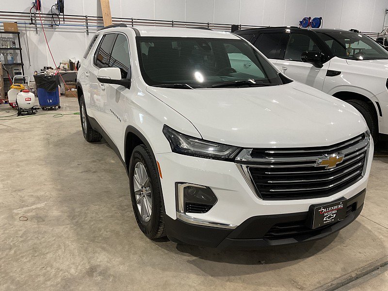 Used 2023 Chevrolet Traverse LT AWD/4WD image 3