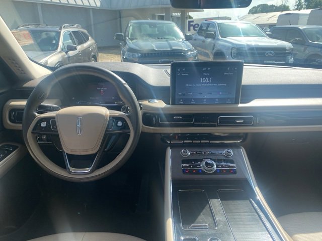 Used 2022 Lincoln Aviator Reserve w/ Elements Package Plus image 14