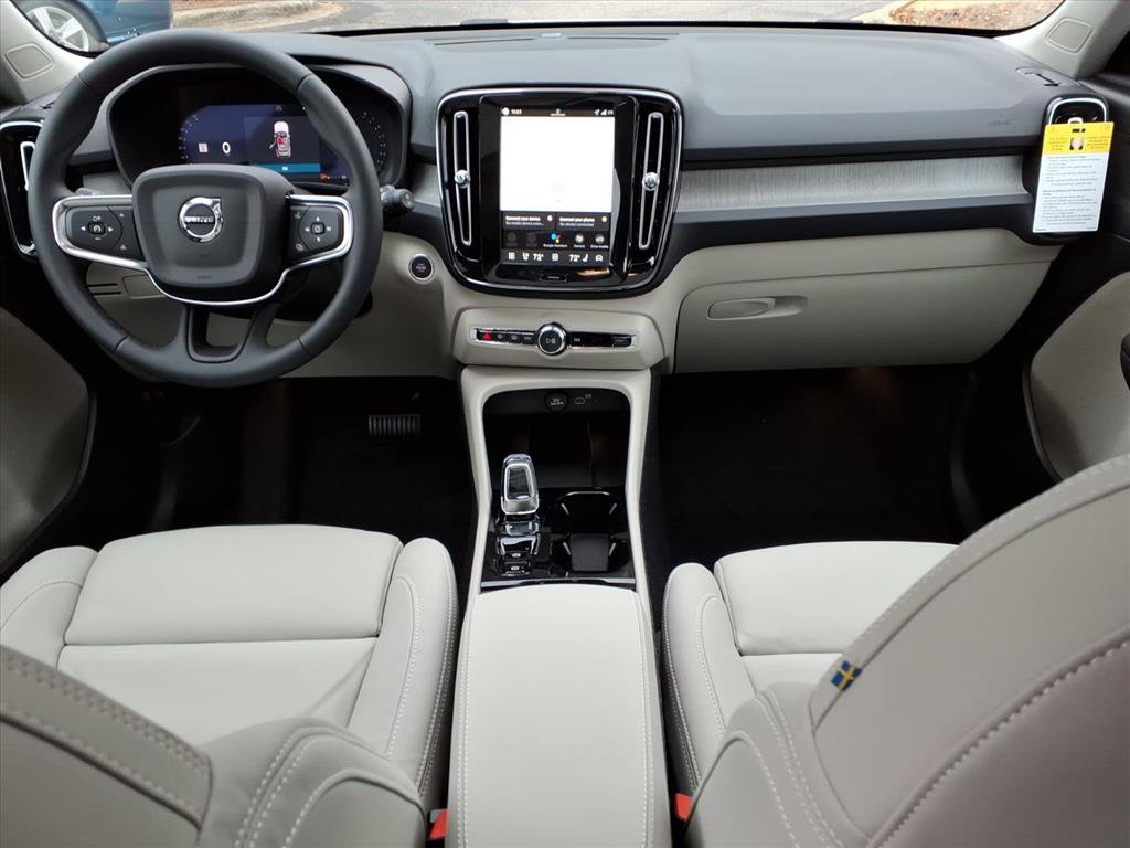 New 2026 Volvo XC40 B5 Plus w/ Protection Package Premier AWD/4WD image 13
