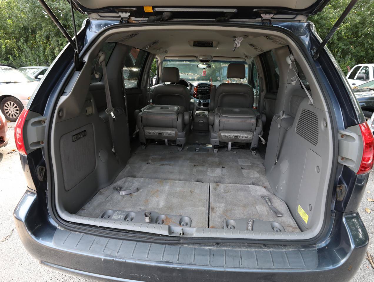 Used 2006 Toyota Sienna XLE w/ XLE Pkg 4 FWD image 13