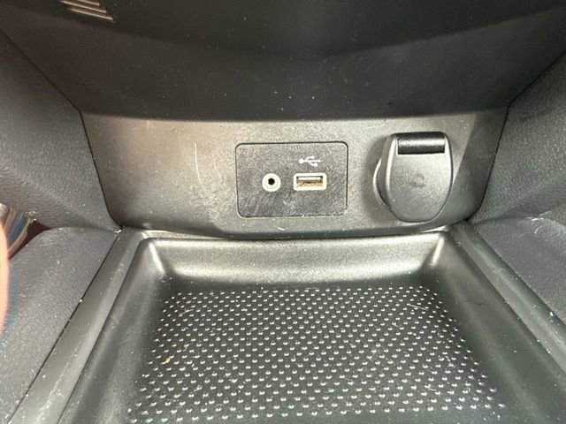 Used 2018 Nissan Rogue SV image 28
