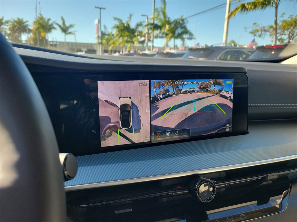 Certified 2025 Nissan Murano SL w/ Cargo Package image 24