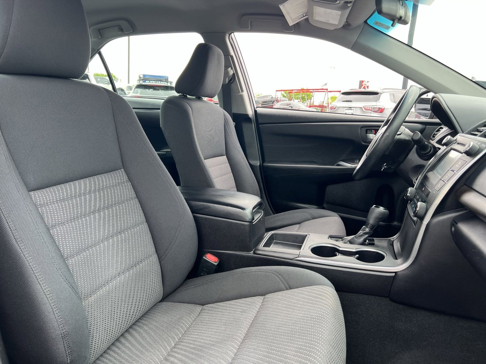 Used 2016 Toyota Camry LE w/ Protection Package (Q2) FWD image 33