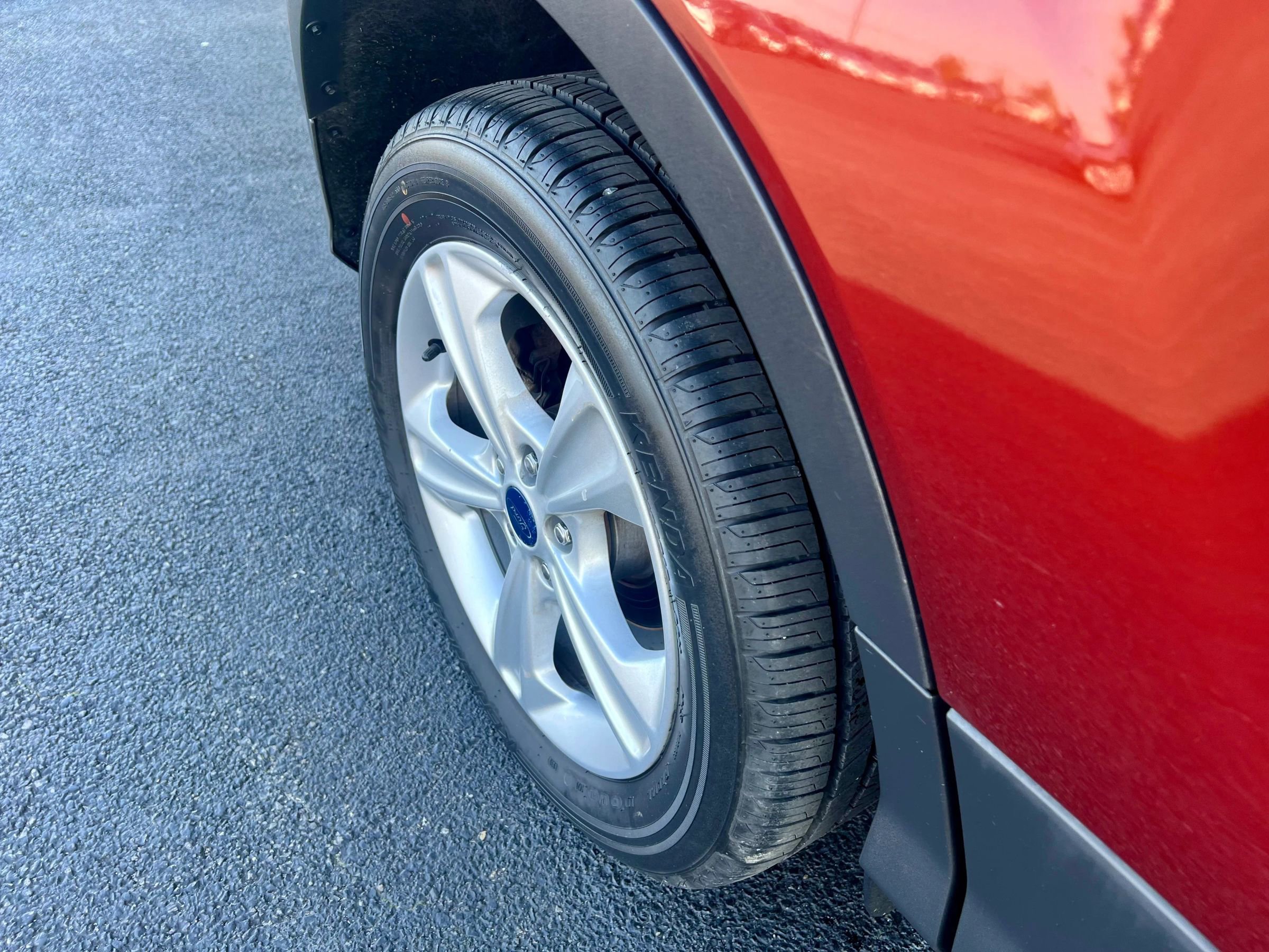 Used 2014 Ford Escape SE image 14