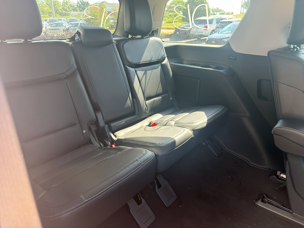 New 2027 Ford Expedition Platinum RWD image 17