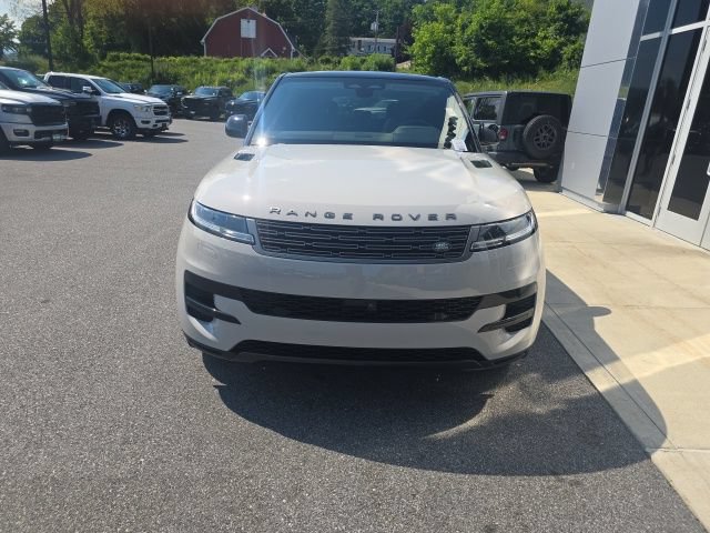 Used 2024 Land Rover Range Rover Sport SE AWD/4WD image 2