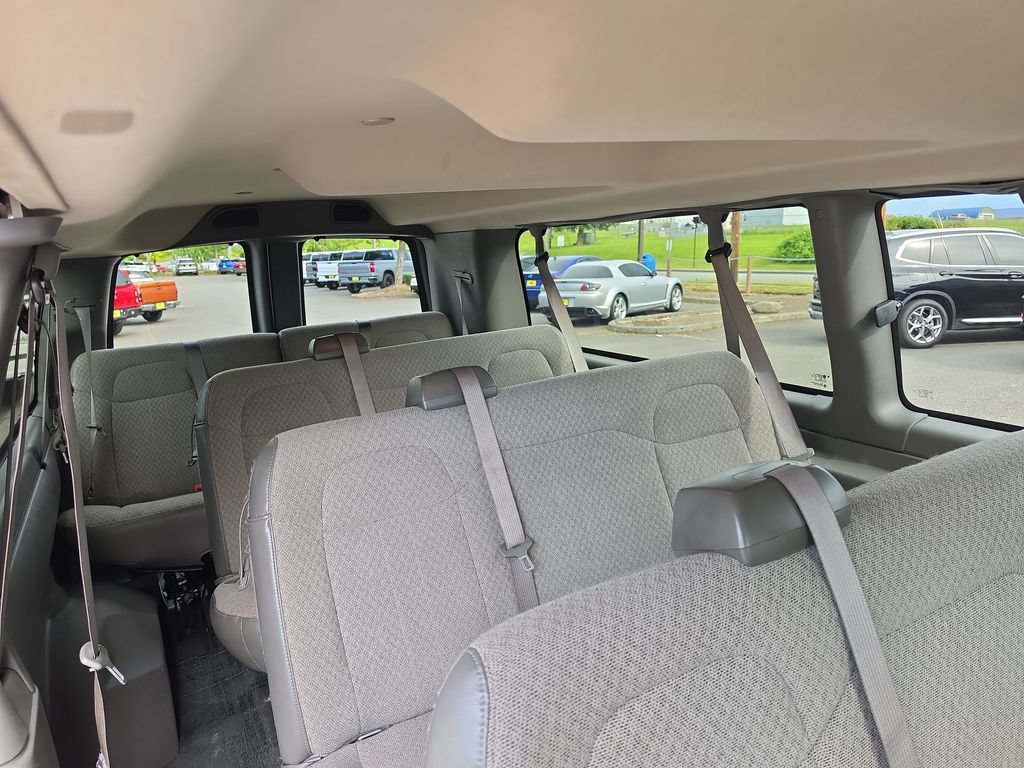 Certified 2025 Chevrolet Express 3500 LT w/ LT Preferred Equipment Group RWD image 25
