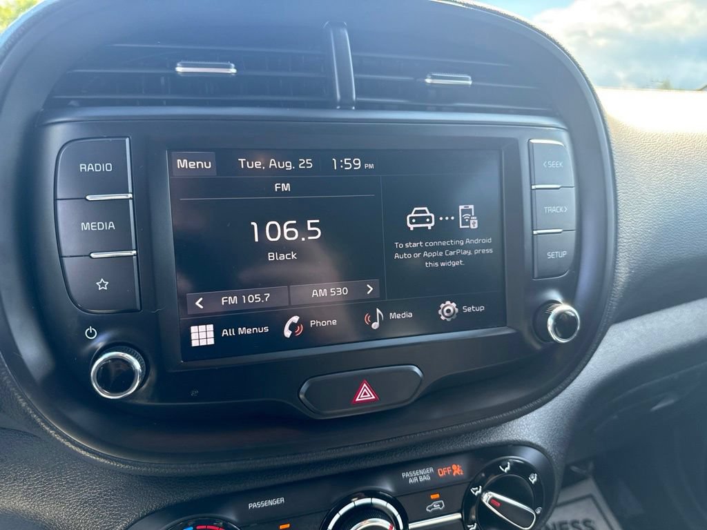 Used 2023 Kia Soul LX FWD image 33