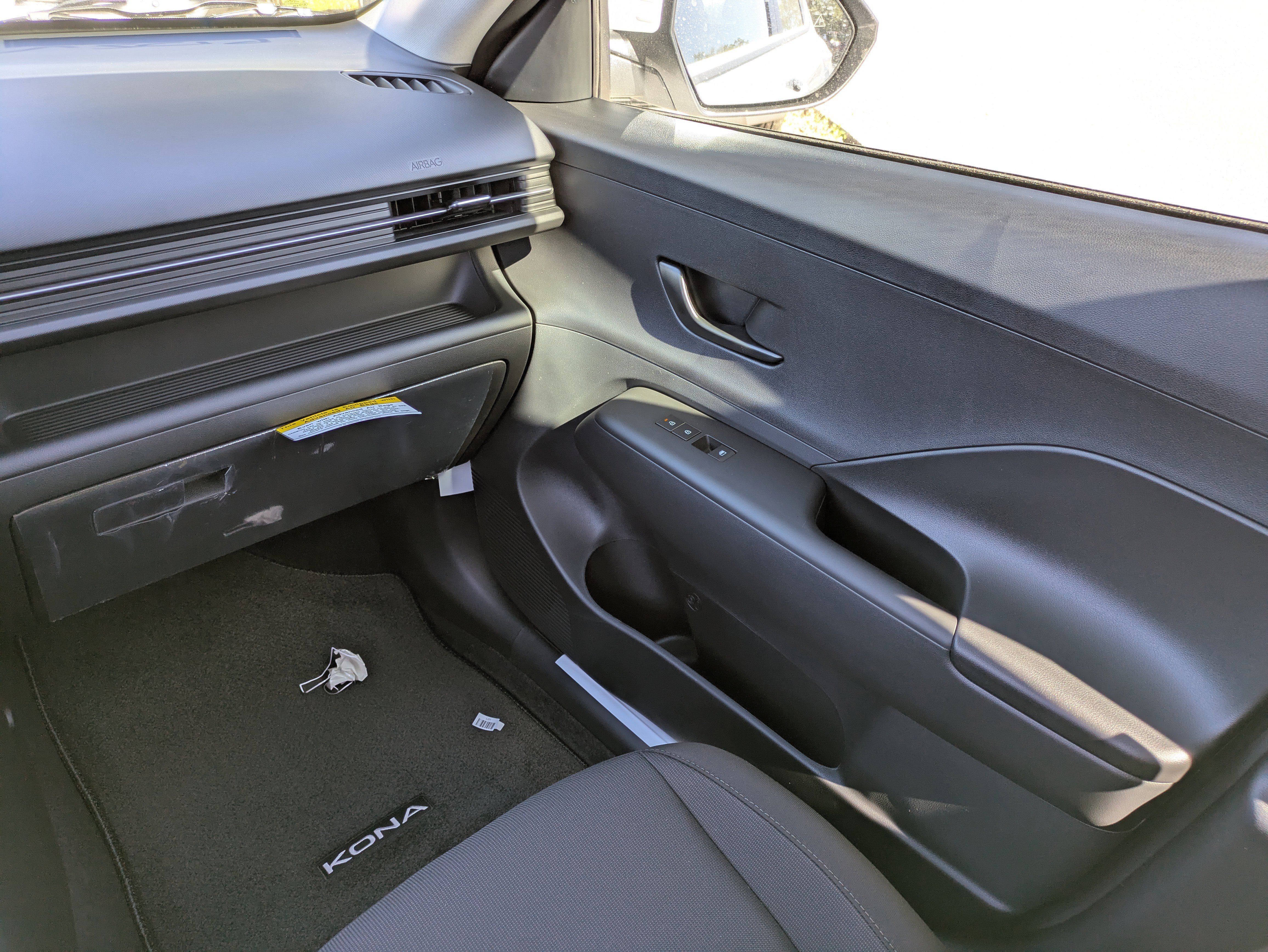 New 2026 Hyundai Kona SE image 17