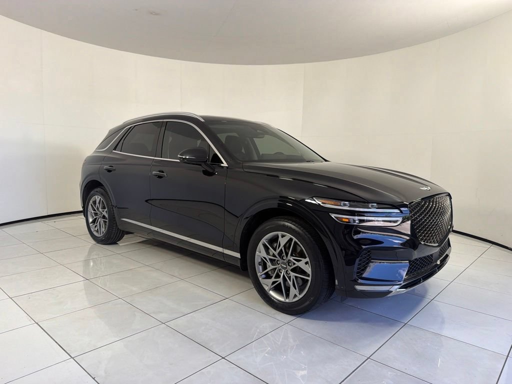 Used 2024 Genesis GV70 2.5T w/ Advanced Package AWD/4WD image 3