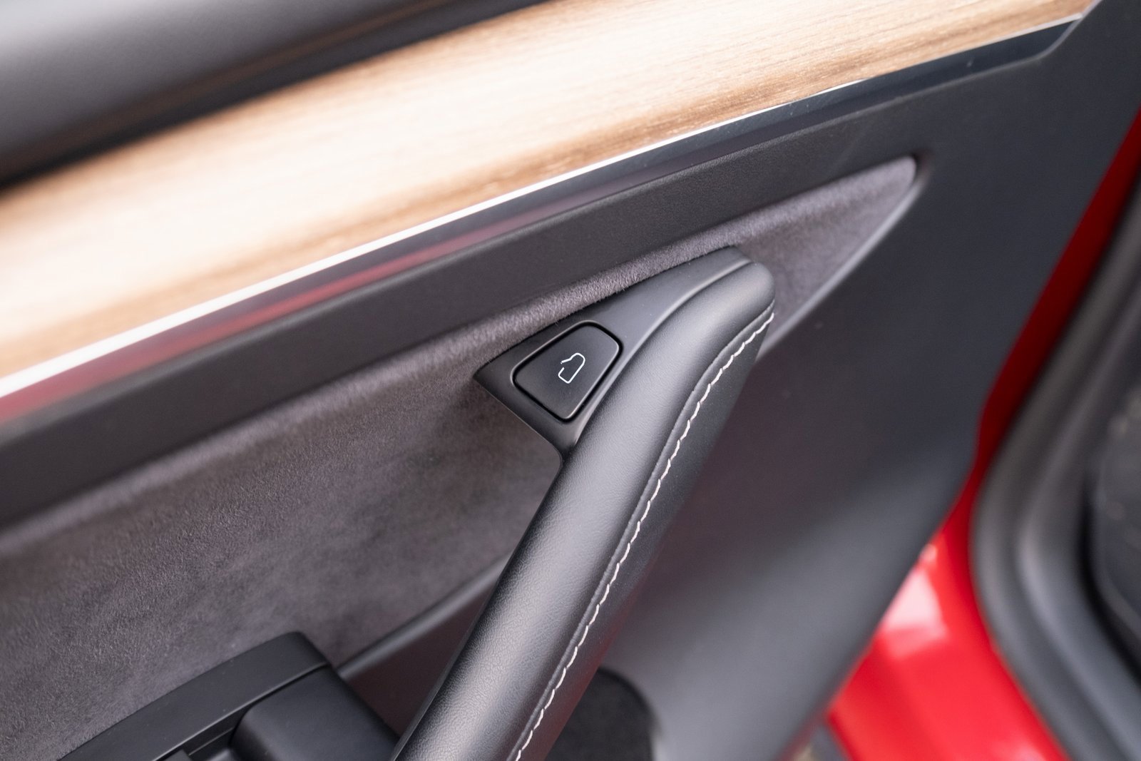 Used 2022 Tesla Model Y Long Range image 15