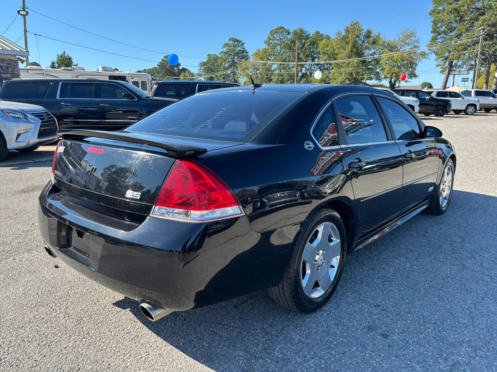 Used 2009 Chevrolet Impala SS w/ Convenience Package FWD image 5