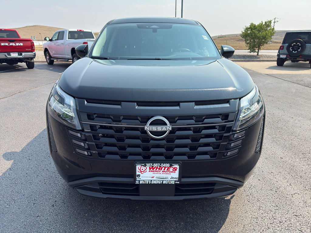 Used 2026 Nissan Pathfinder S AWD/4WD image 2