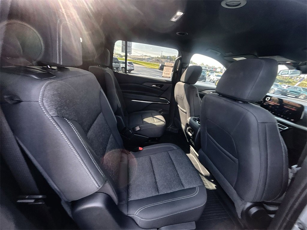 Used 2025 Chevrolet Traverse LT w/ LPO, Floor Liner Package image 13
