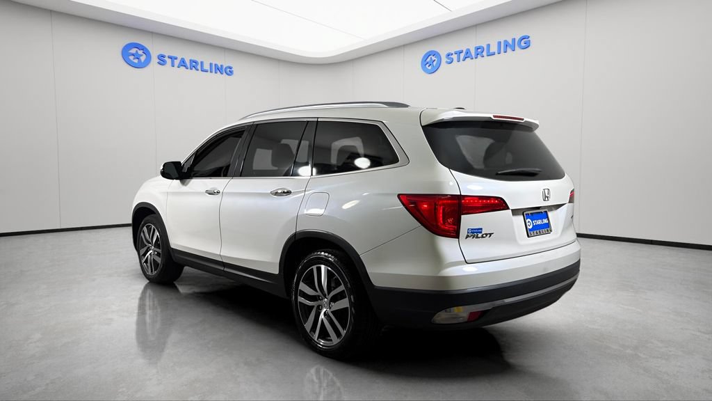 Used 2017 Honda Pilot Touring image 5