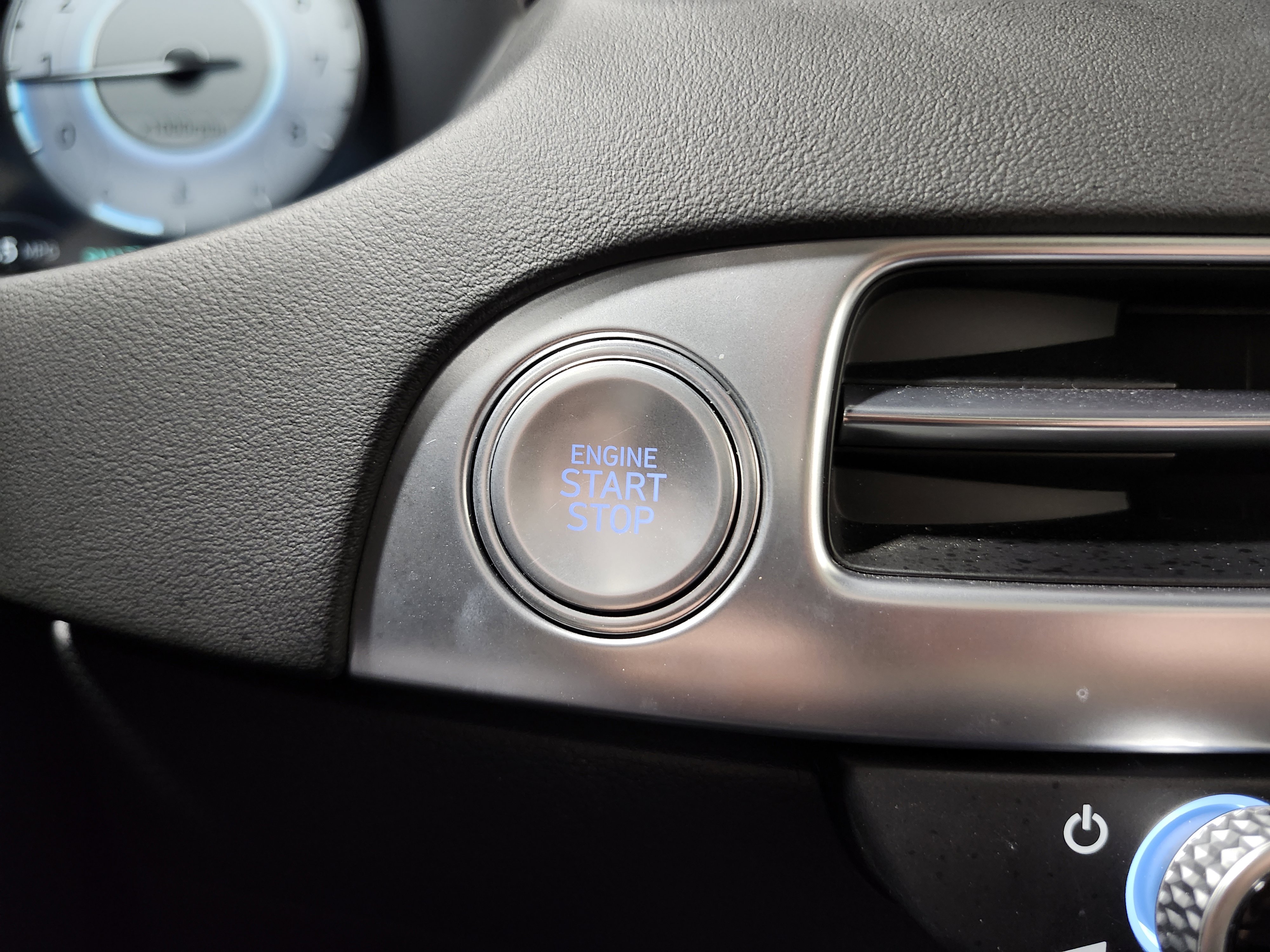 Used 2025 Hyundai Palisade Calligraphy image 9